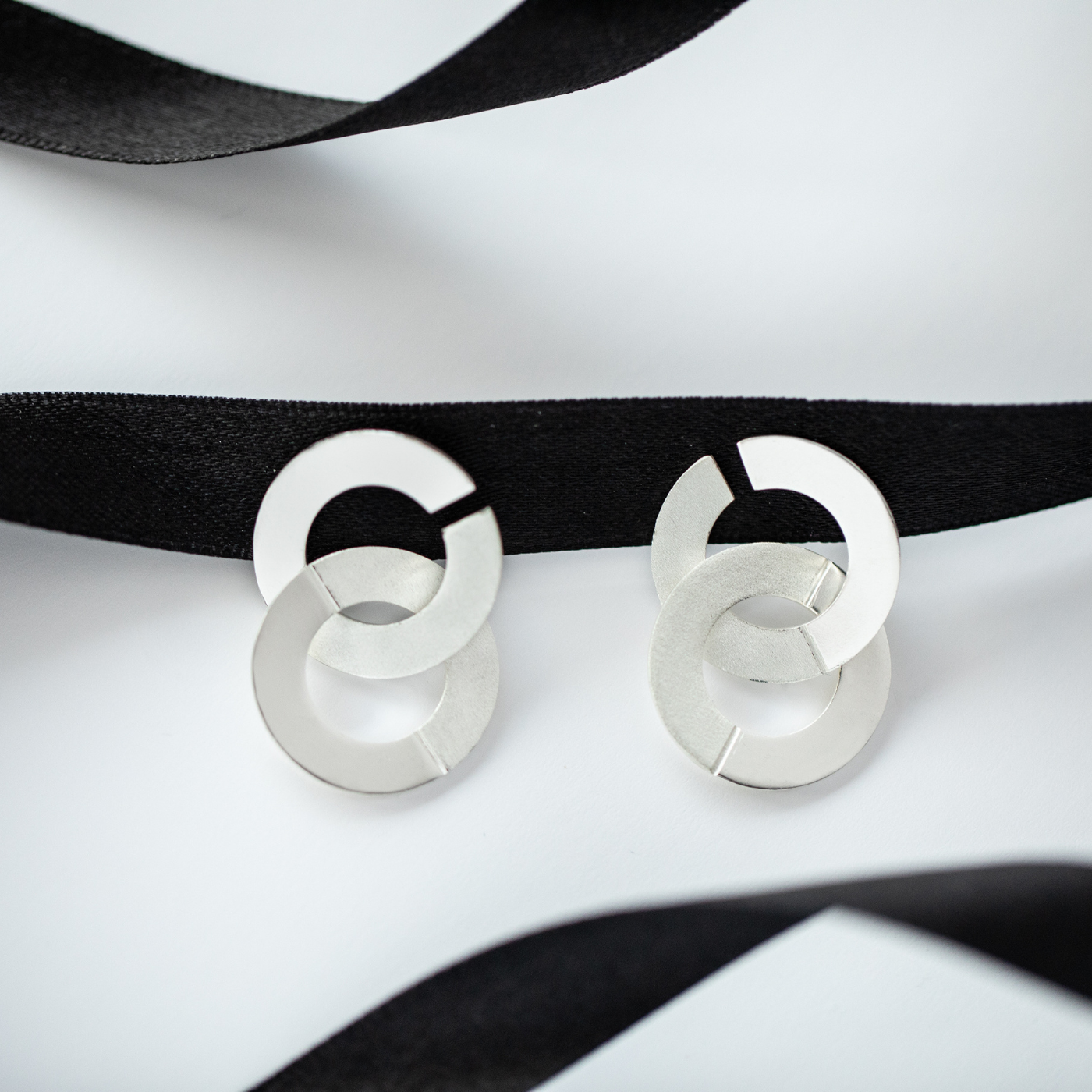 Grandes boucles d'oreilles H06