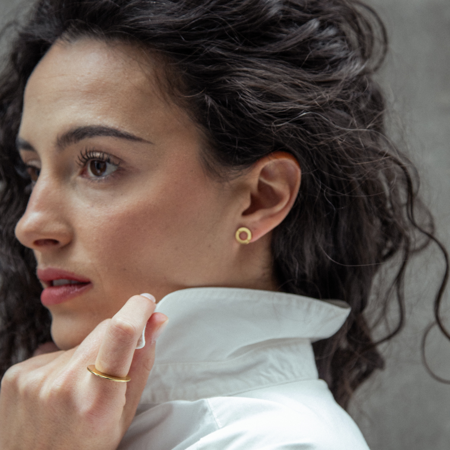 Petites boucles d'oreilles H07